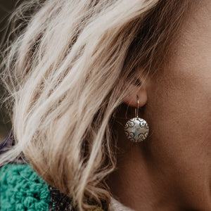 Luna Earrings 01